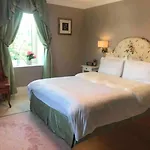 Ballea Castle Apartmán *