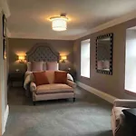 Ballea Castle Apartmán *
