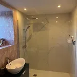 Ballea Castle Apartmán *