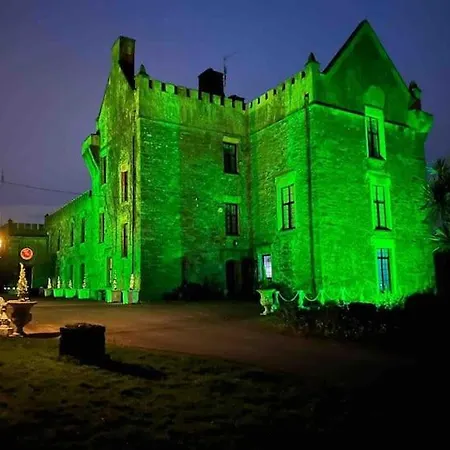 Ballea Castle كورك