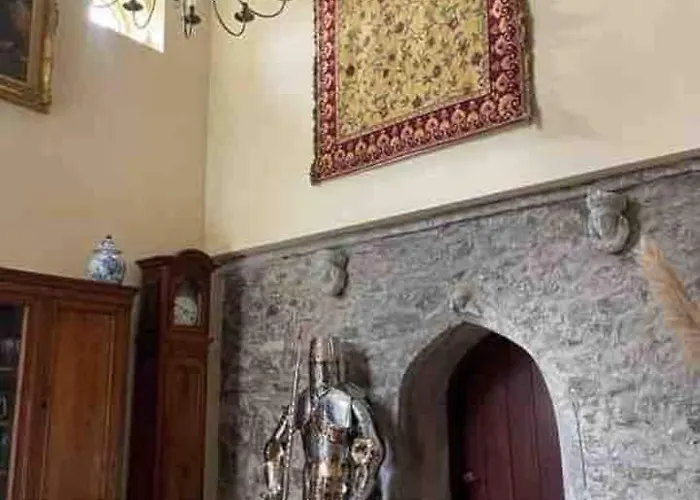 Ballea Castle Корк